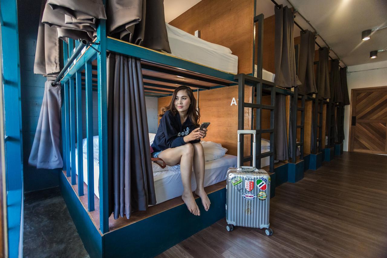 Funwahn Hostel And Cafe Chiang Mai Buitenkant foto