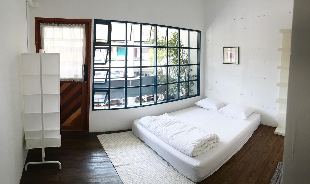 Funwahn Hostel And Cafe Chiang Mai Buitenkant foto