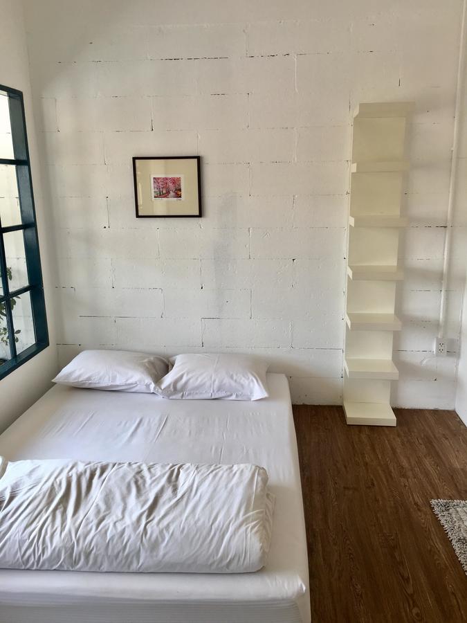 Funwahn Hostel And Cafe Chiang Mai Buitenkant foto