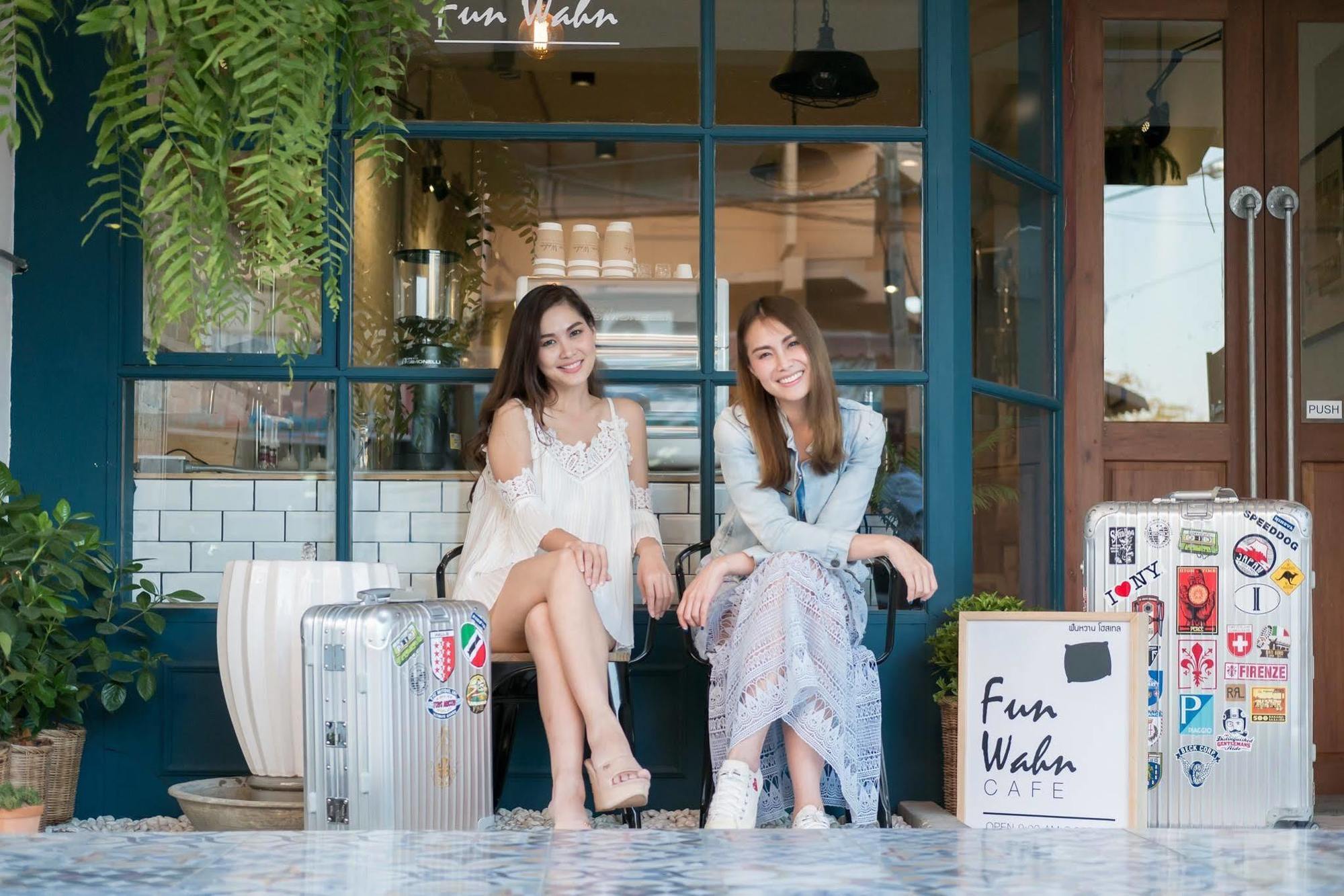 Funwahn Hostel And Cafe Chiang Mai Buitenkant foto