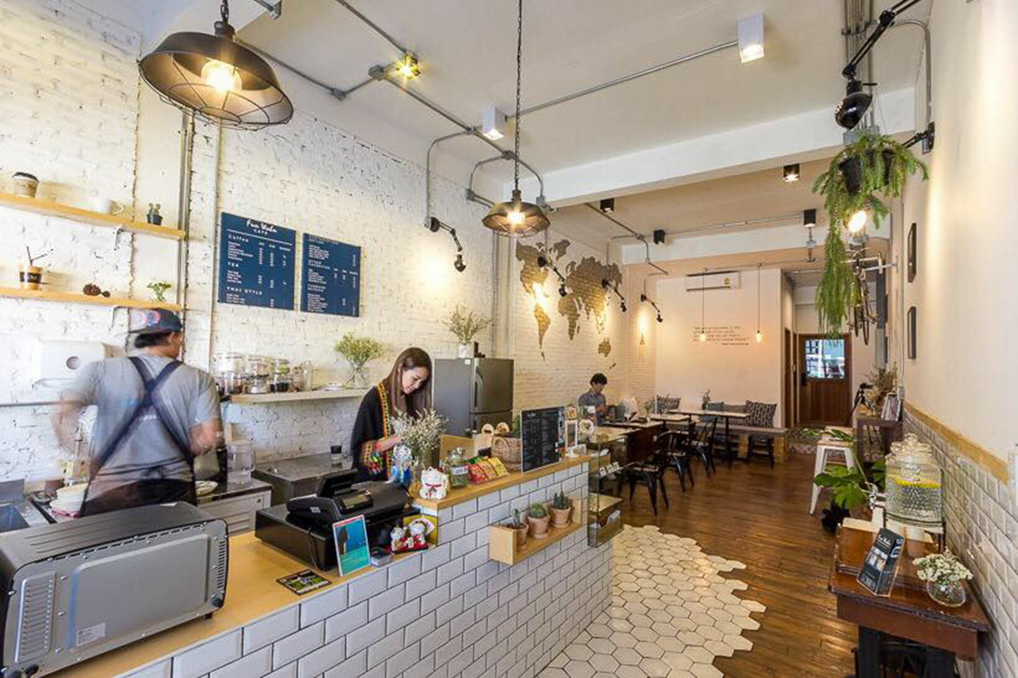Funwahn Hostel And Cafe Chiang Mai Buitenkant foto