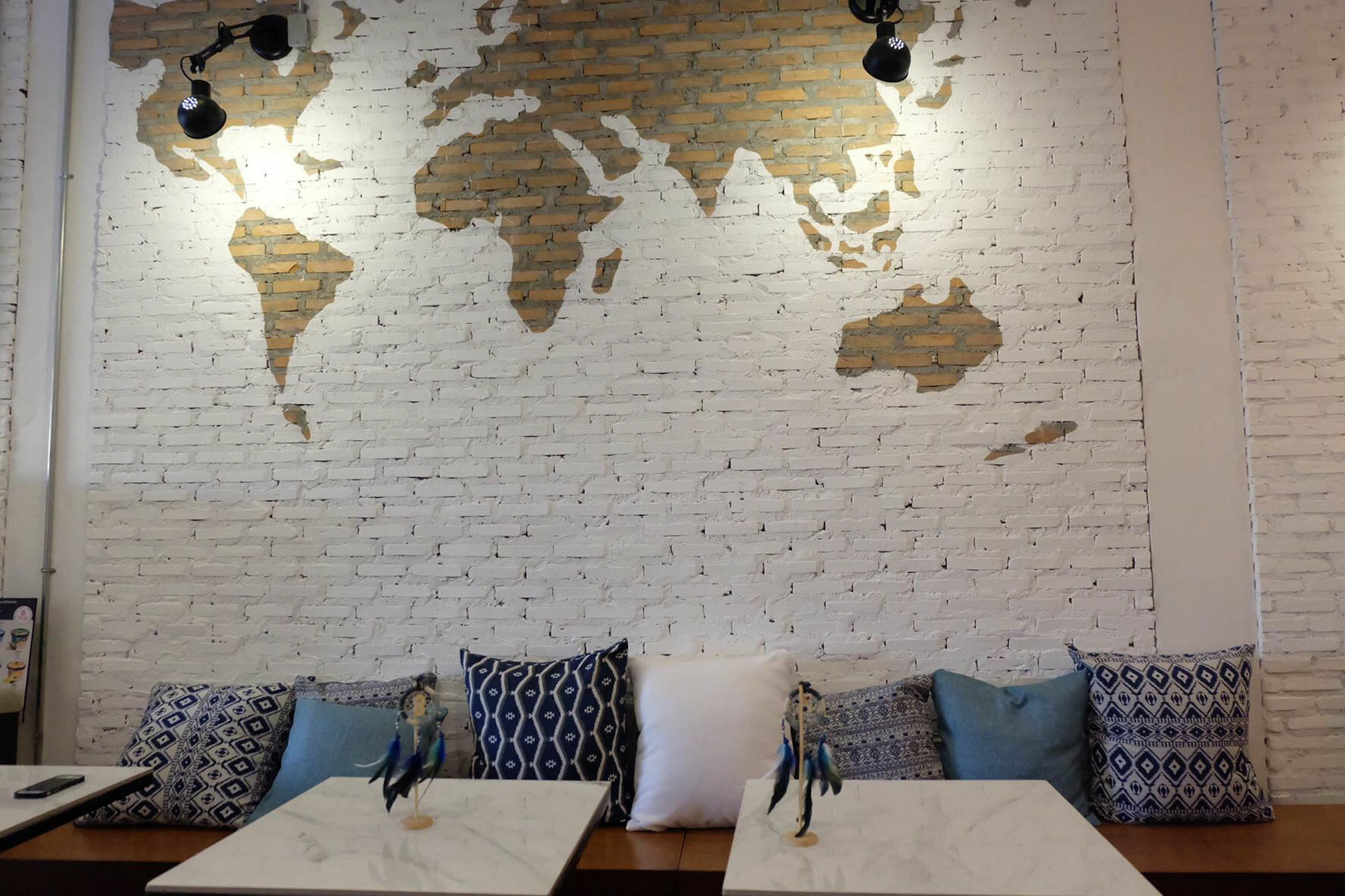 Funwahn Hostel And Cafe Chiang Mai Buitenkant foto